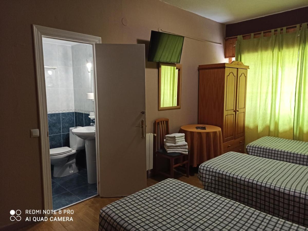 Hostal La Torre Hotel Сантандер Екстериор снимка